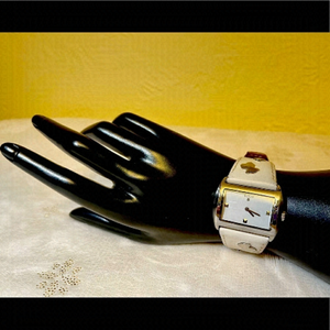 TOUS genuine leather teddy bear watch in white/ silver tone